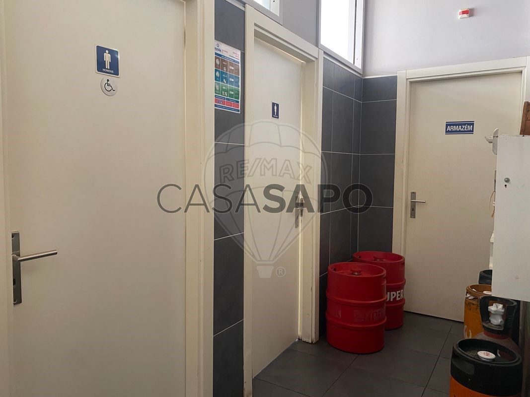 200m² Commercial property in Aveiro, Portugal No. 229932