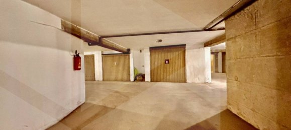 1-salle Garage à Vasto, Italy No. 22420 10