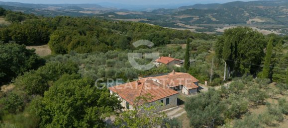 Terreno T2 em Castiglione d'Orcia, Italy N.º 326945 2