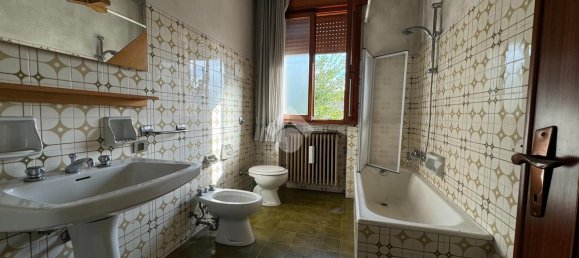 6 rooms Villa in San Giorgio in Bosco, Italy No. 1794 6