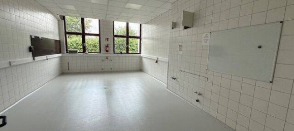 2100m² Warehouse in Furth, Germany No. 274071 8