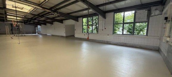 2100m² Warehouse in Furth, Germany No. 274071 3
