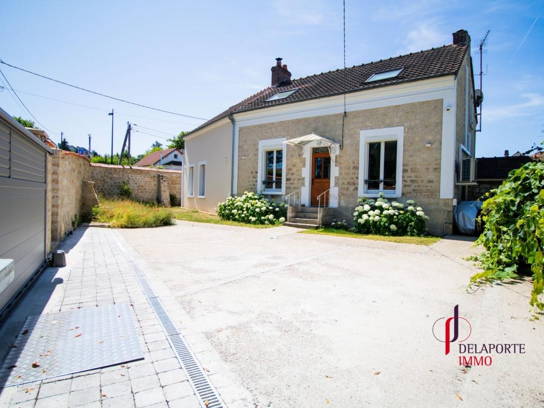 Villa de 4 dormitorios en L'Isle-Adam, France No. 348836
