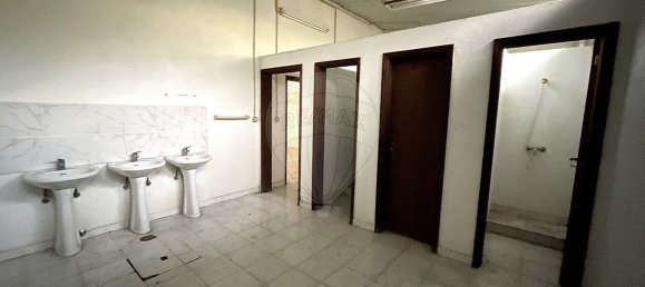 1266m² Warehouse in Santa Maria da Feira, Portugal No. 9372 11