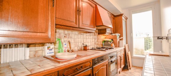 Квартира с 2 спальнями в Курбевуа, Франция № 150901 6