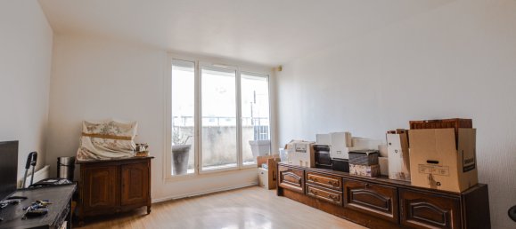 Квартира с 2 спальнями в Курбевуа, Франция № 150901 4