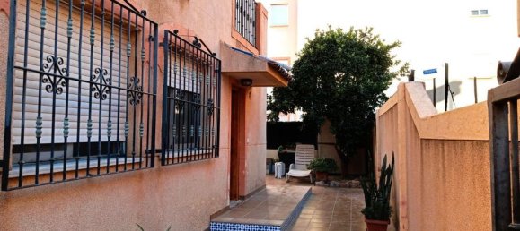 Квартира с 2 спальнями в Ла Зения, Испания № 179565 6