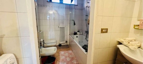 3-salle Appartement à Brebbia, Italy No. 65751 12