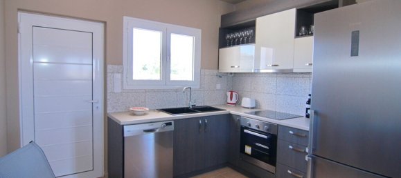 3 bedrooms Villa in Neapoli, Greece No. 3630 4