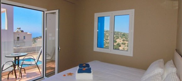 3 bedrooms Villa in Neapoli, Greece No. 3630 8