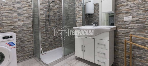 1 chambre Appartement à Milan, Italy No. 250023 11