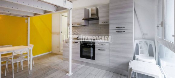 1 chambre Appartement à Milan, Italy No. 250023 6