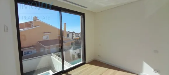 4 bedrooms House in Cascais, Portugal No. 171528 17