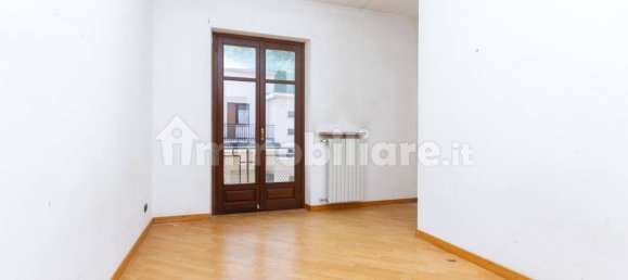 3 bedrooms House in Piasco, Italy No. 71479 15