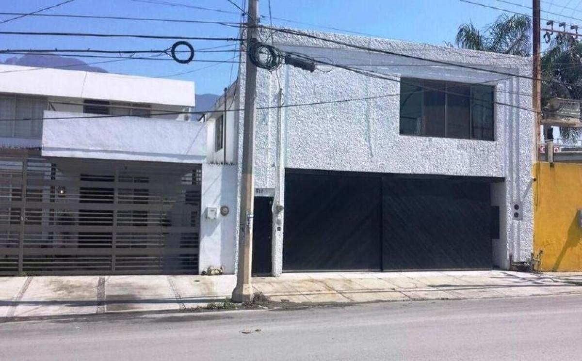 3 bedrooms House in Nuevo Leon, Mexico No. 154098