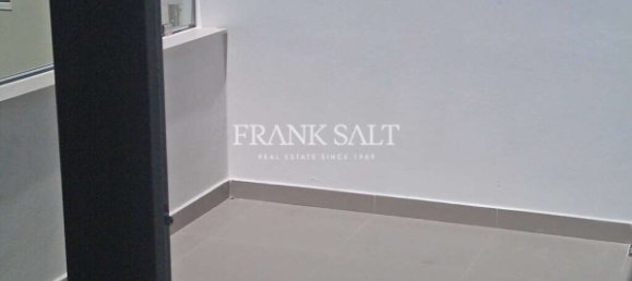 2 bedrooms Penthouse in Sliema, Malta No. 8808 8