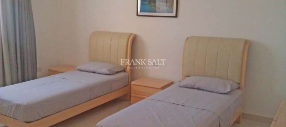 2 bedrooms Penthouse in Sliema, Malta No. 8808 4