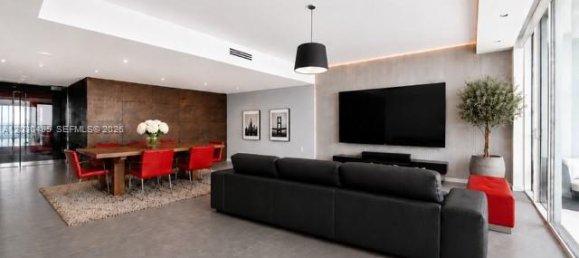 3 dormitorios propiedad comercial en venta en Miami, Miami-Dade, Florida, USA № 615216 24