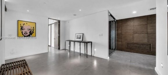 3 dormitorios propiedad comercial en venta en Miami, Miami-Dade, Florida, USA № 615216 21