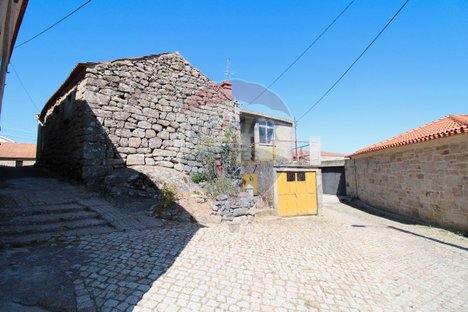 4 bedrooms House in Sernancelhe, Portugal No. 163935