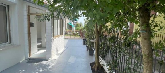 4 Schlafzimmer Haus in Venice, Italy, Nr. 323158 5