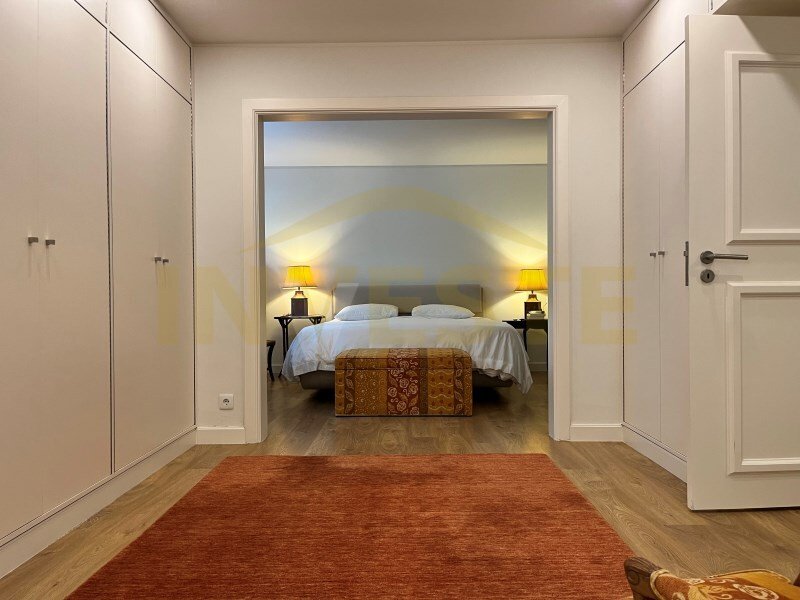 Apartamento de 3 dormitorios en Cascais, Portugal No. 136041