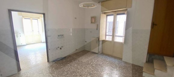 Дом с 4 спальнями в Модуньо, Италия № 33327 5