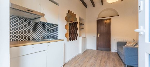 2 rooms Apartment in Milan, Italy No. 318546 3