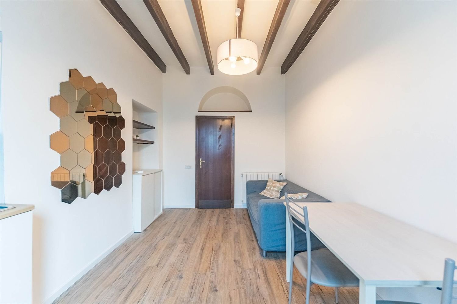 2 rooms Apartment in Milan, Italy No. 318546