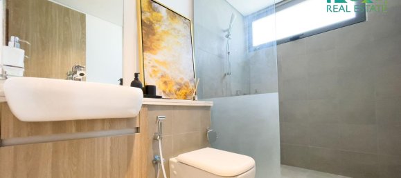 5 bedrooms Villa in Sharjah, UAE No. 31110 16