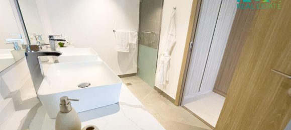 5 bedrooms Villa in Sharjah, UAE No. 31110 22