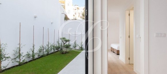 3 bedrooms Apartment in Lisbon, Portugal No. 10995 2
