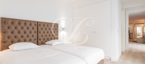 3 bedrooms Apartment in Lisbon, Portugal No. 10995 3