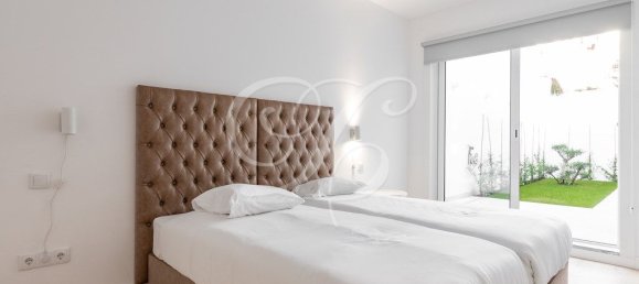 3 bedrooms Apartment in Lisbon, Portugal No. 10995 10