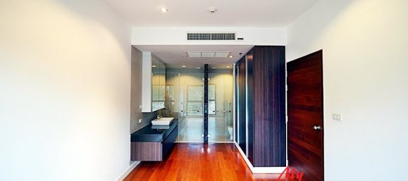 2 bedrooms Condo in Pattaya, Thailand No. 3149 12