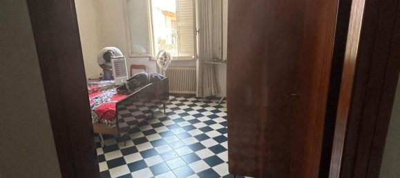 3 rooms Apartment in Luzzara, Italy No. 212407 3