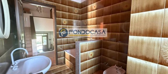 4 bedrooms Villa in Castiglione delle Stiviere, Italy No. 355725 37