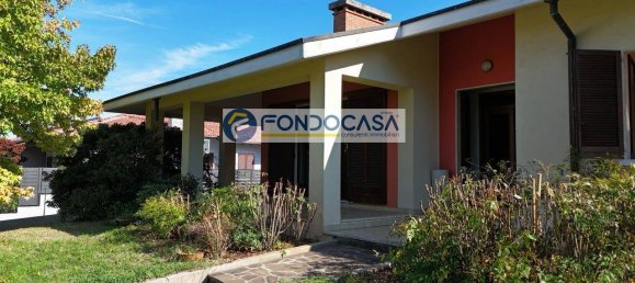 4 bedrooms Villa in Castiglione delle Stiviere, Italy No. 355725 7