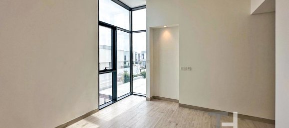 Вилла с 4 спальнями в Al Furjan, ОАЭ № 94466 6