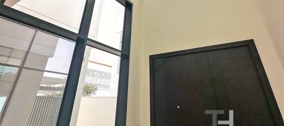 Вилла с 4 спальнями в Al Furjan, ОАЭ № 94466 16