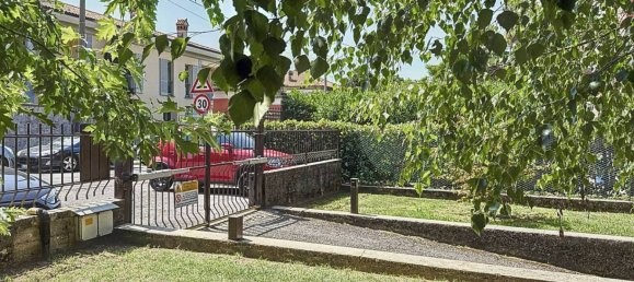 Квартира с 3 спальнями в Мерате, Италия № 335058 4