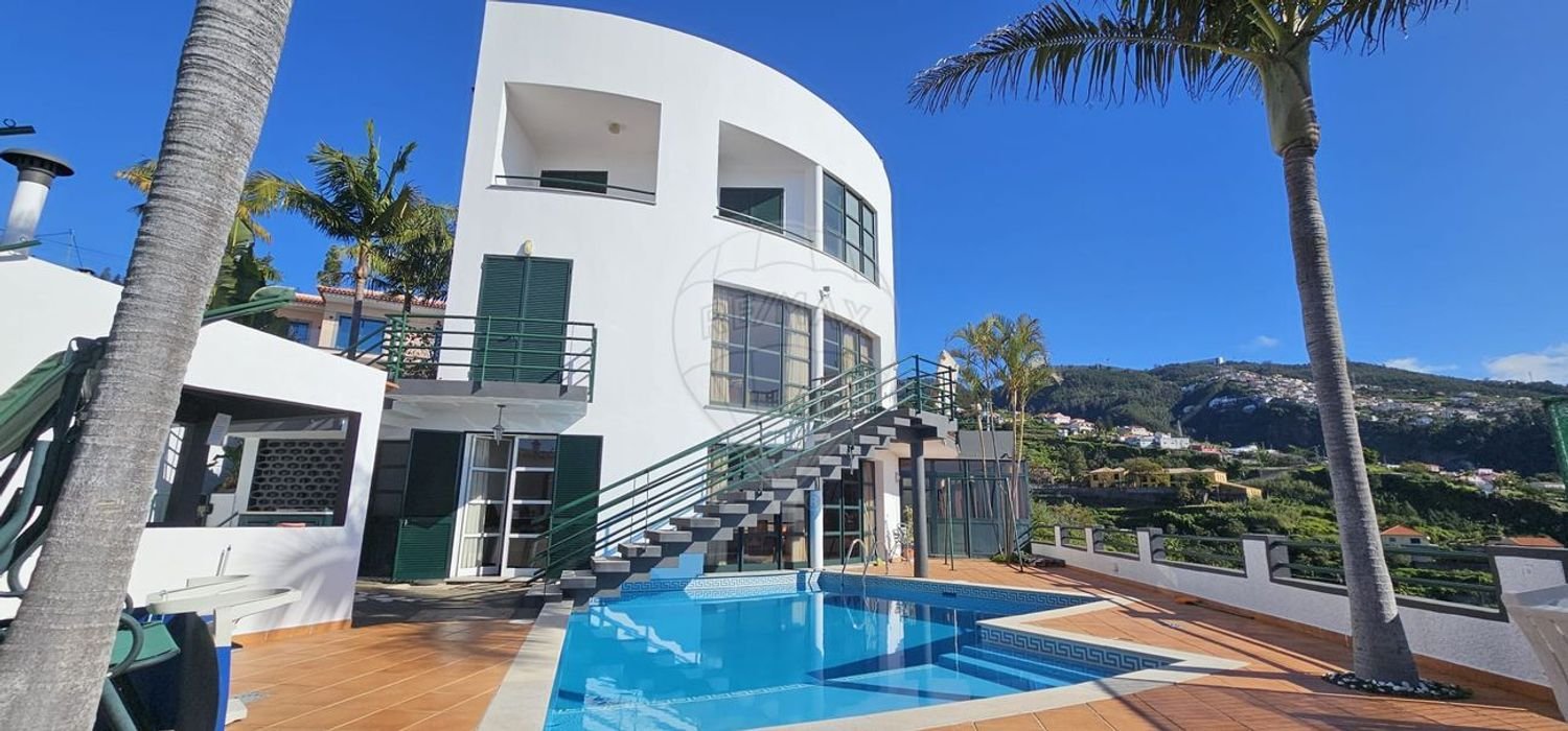 6 bedrooms House in Funchal, Portugal No. 35452