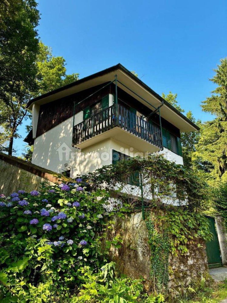 2 chambres Villa à Capiago Intimiano, Italy No. 286910