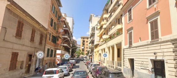 2 bedrooms Apartment in Rome, Italy No. 372348 2