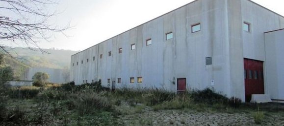 Склад с 4 комнатами в Колоннелла, Италия № 90975 2