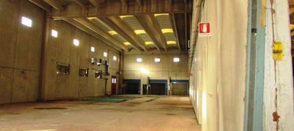 Склад с 4 комнатами в Колоннелла, Италия № 90975 4