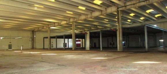 Склад с 4 комнатами в Колоннелла, Италия № 90975 25