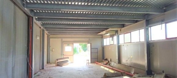 Склад с 4 комнатами в Колоннелла, Италия № 90975 16