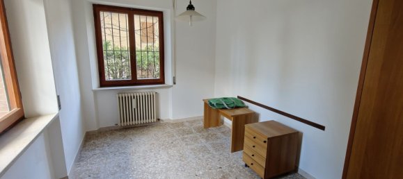12 rooms House in San Ginesio, Italy No. 257370 11