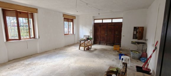 12 rooms House in San Ginesio, Italy No. 257370 4